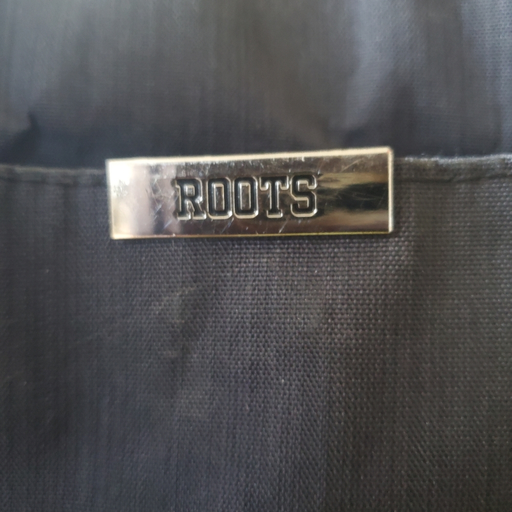 Shoulder bag by Roots - Picture 2 of 4